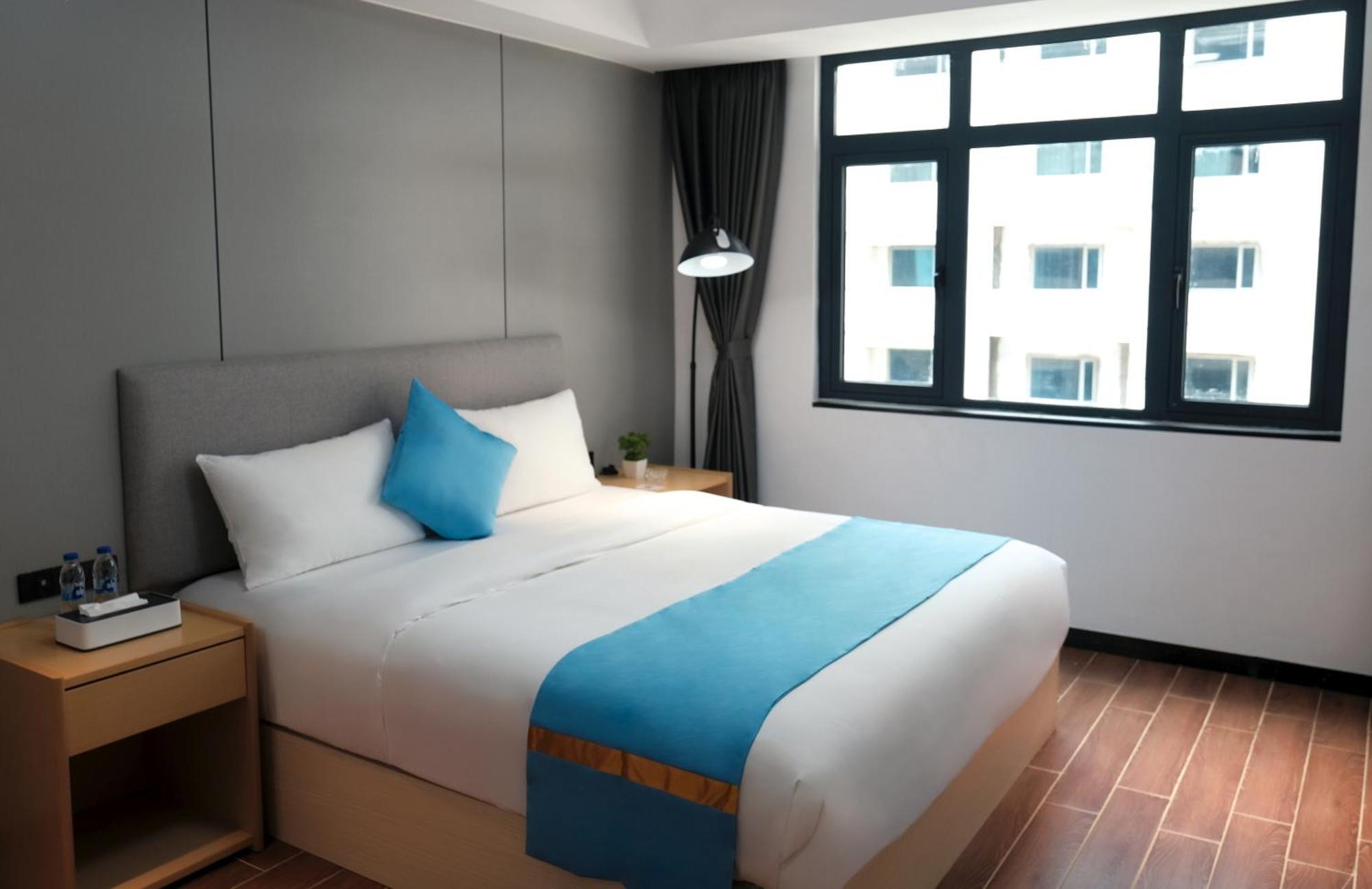Golden Seagulls Hotel Paranaque City Экстерьер фото