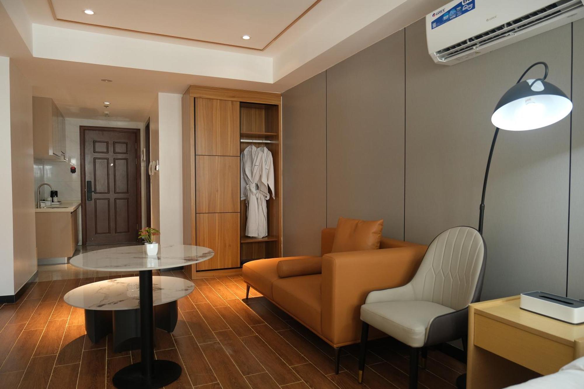 Golden Seagulls Hotel Paranaque City Экстерьер фото